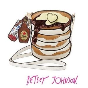 Betsey Johnson pancake purse
